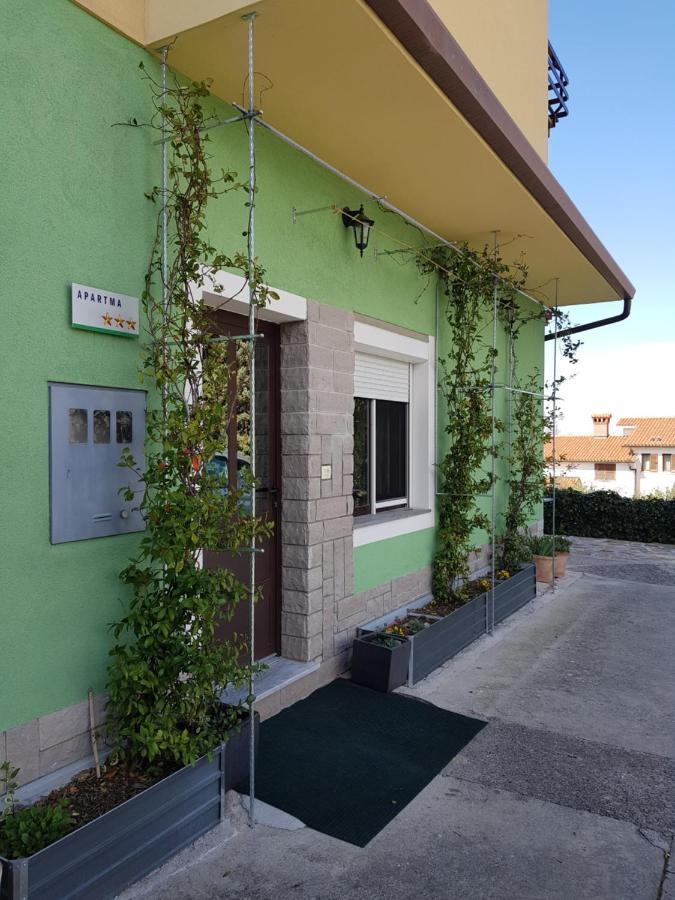 Apartment And Rooms Parus Копер Екстер'єр фото